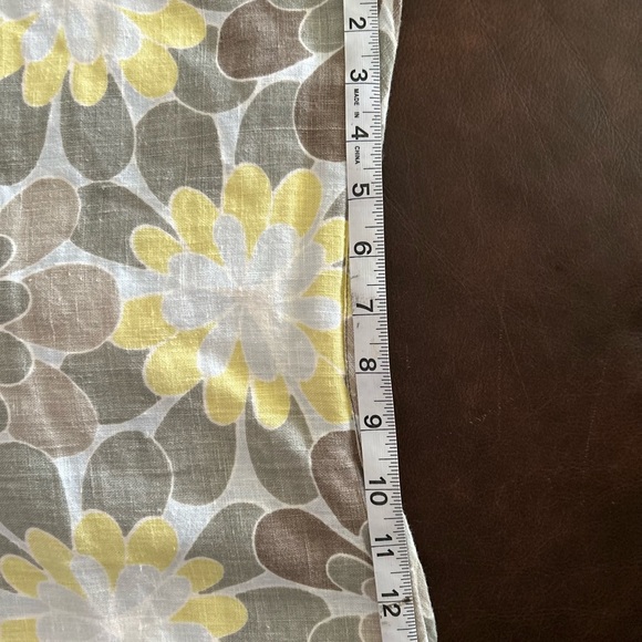 Women’s Garage Top and Loft (I think) skirt.  I loved the skirt just too small! - Picture 6 of 6